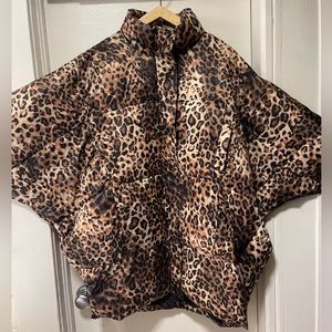 NA - KD on ASOS Leopard Oversized Puffer Coat size L-XL 🖤